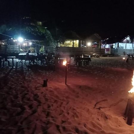 Elegant Green Beach Resort 亭可马里 外观 照片
