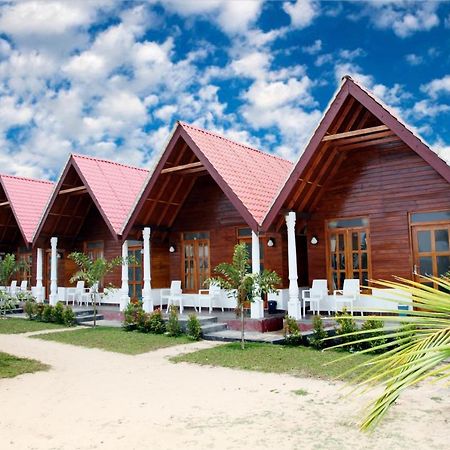 Elegant Green Beach Resort 亭可马里 外观 照片