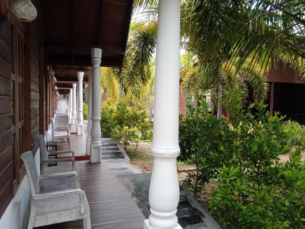 Elegant Green Beach Resort 亭可马里 外观 照片