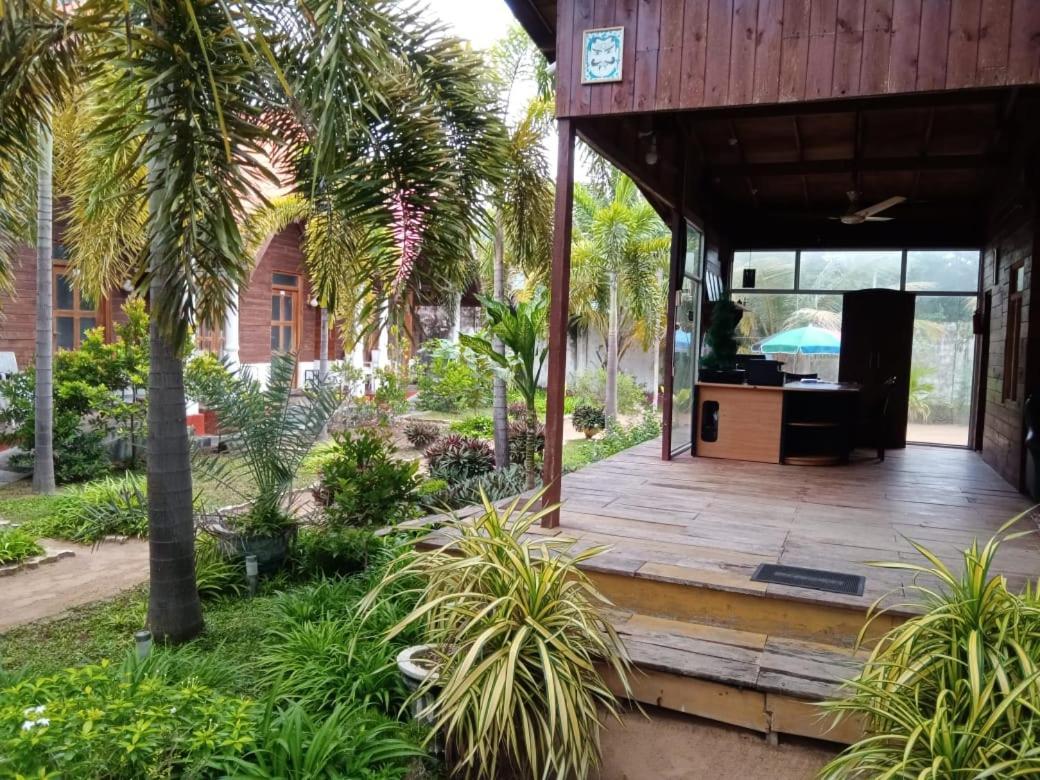 Elegant Green Beach Resort 亭可马里 外观 照片