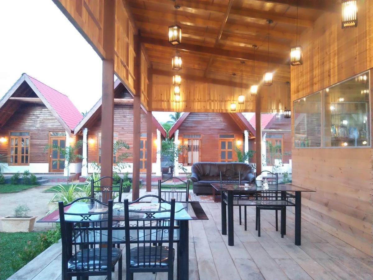 Elegant Green Beach Resort 亭可马里 外观 照片