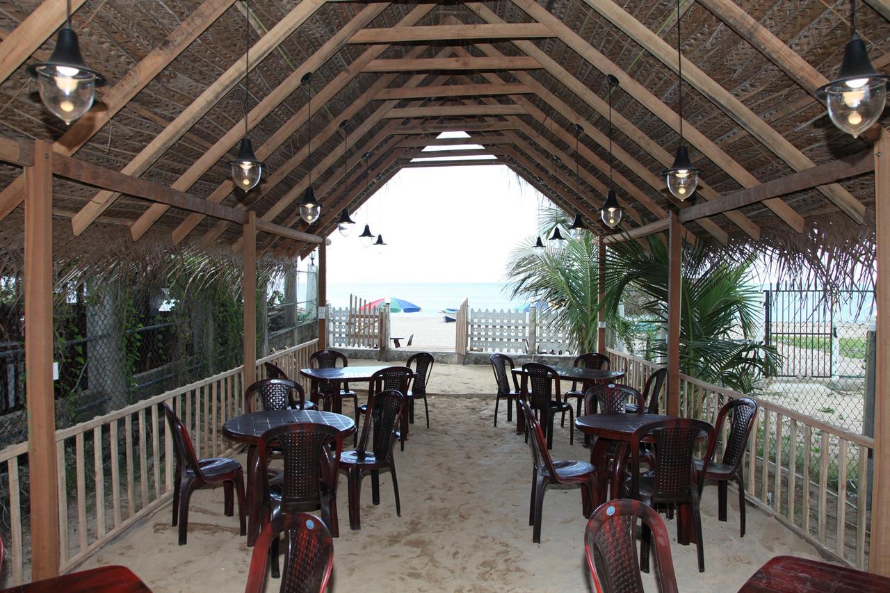 Elegant Green Beach Resort 亭可马里 外观 照片