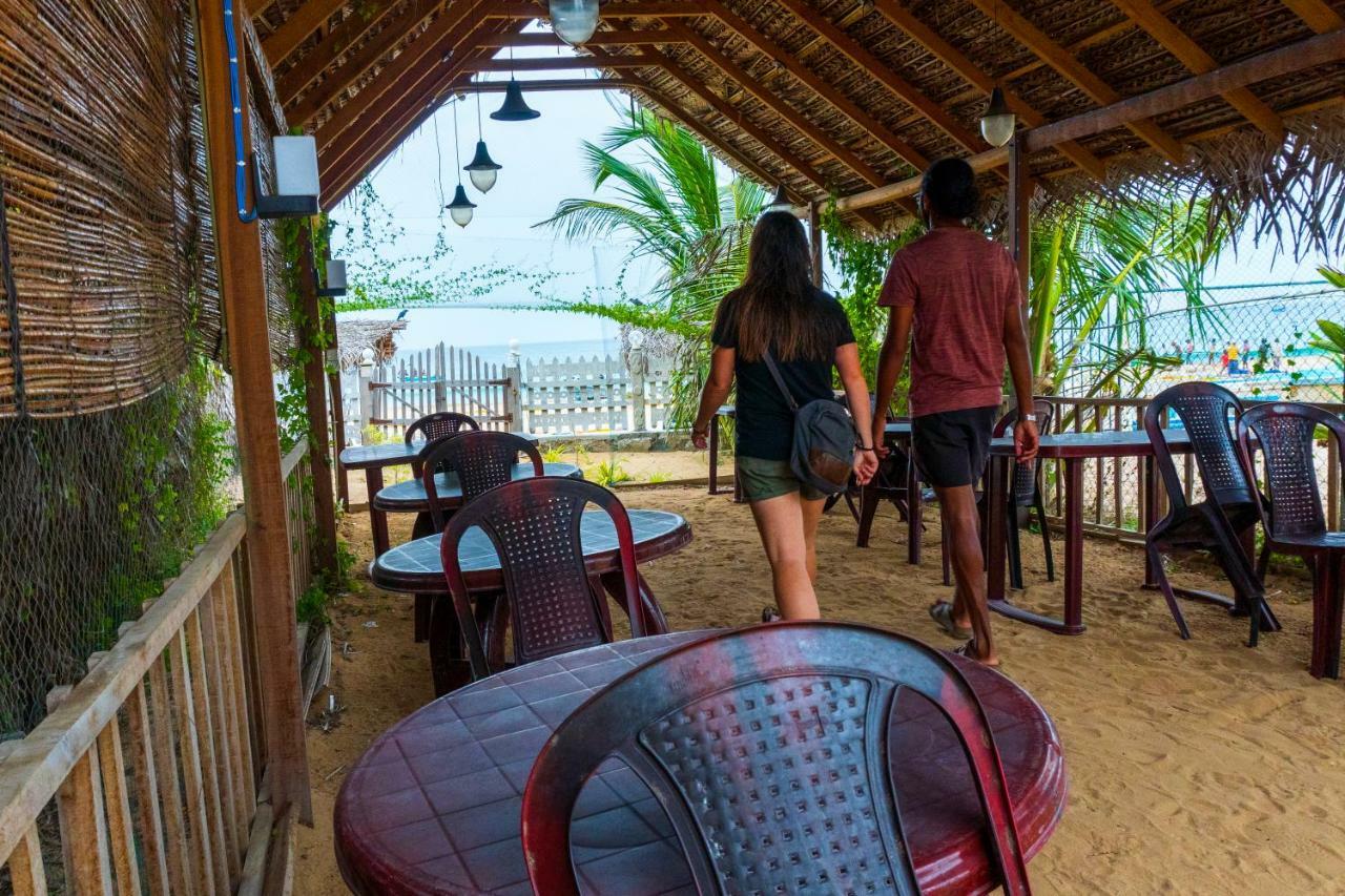 Elegant Green Beach Resort 亭可马里 外观 照片